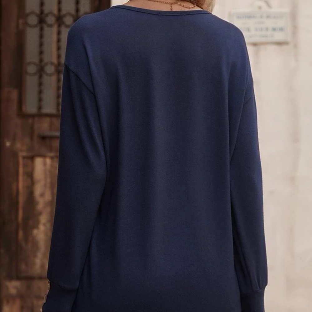 New blue v neck long sleeve top - Picture 4 of 6